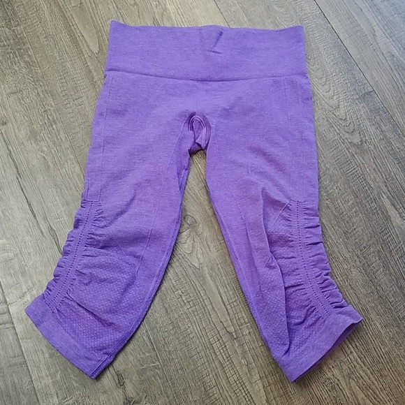 Lululemon In The Flow Crop

Power Purple - Picture 5 of 8